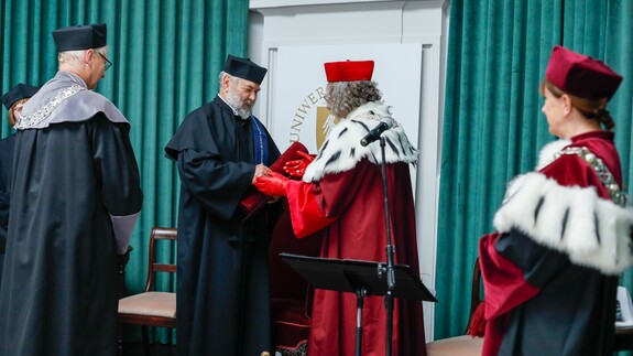 Prof. Jerzy Nikitorowicz honorowym doktorem Uniwersytetu Śląskiego