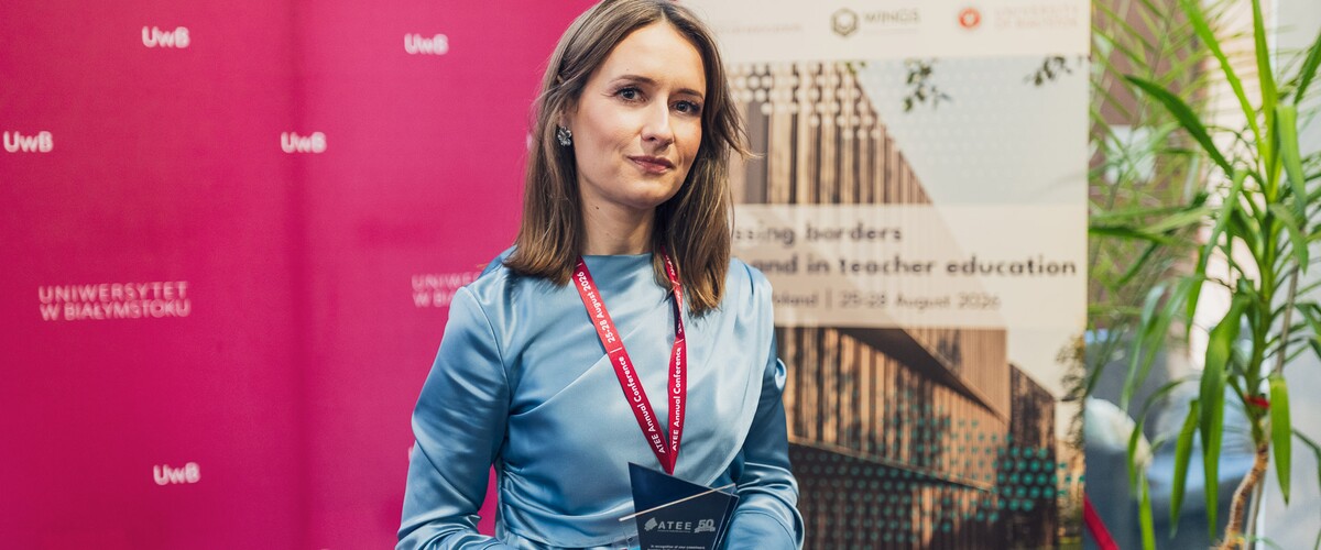Dr hab. Marta Kowalczuk-Walędziak, prof. UwB z nagrodą ATEE